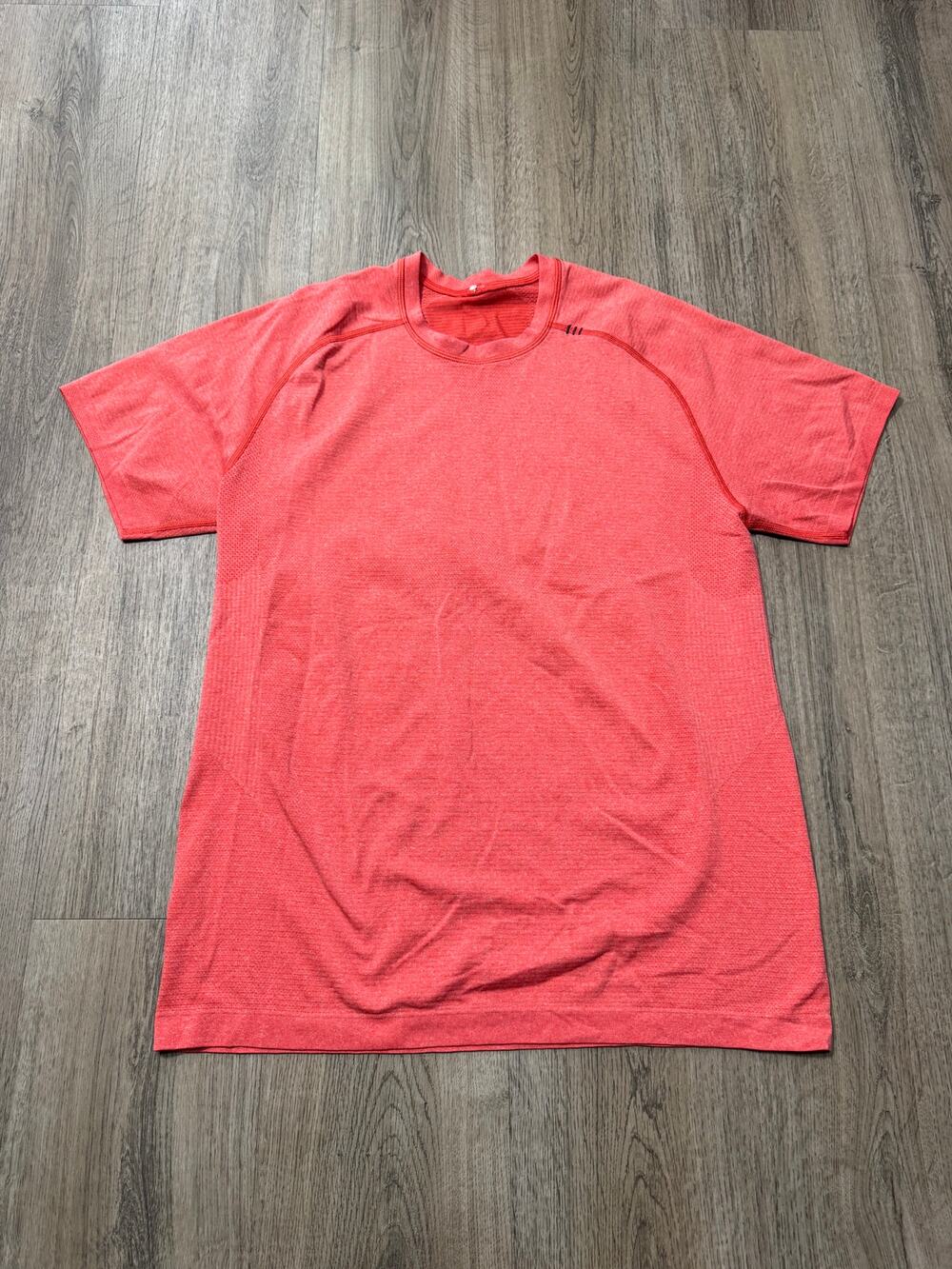 Lululemon Men's Coral Red Metal Vent Tech Short-Sleeve Shirt
